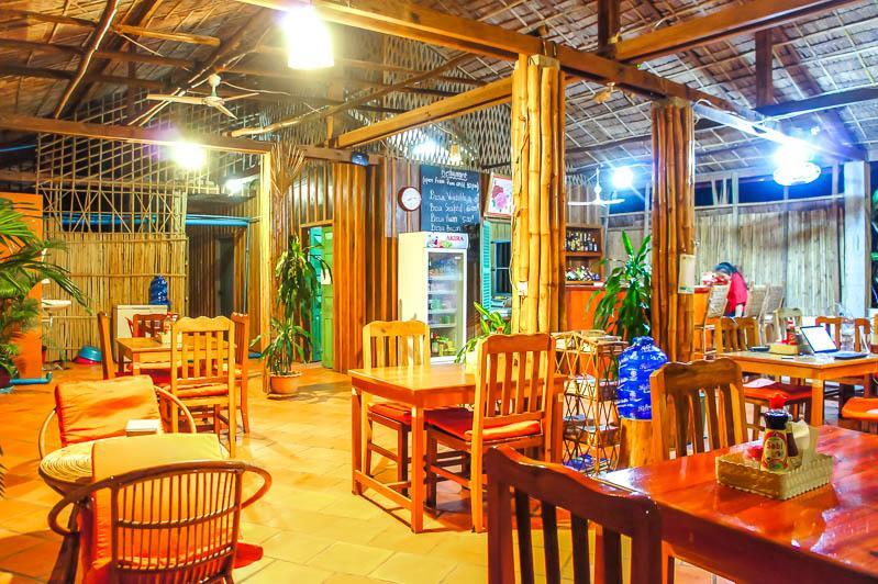 白马市 维萨尔萨克宾馆酒店 外观 照片